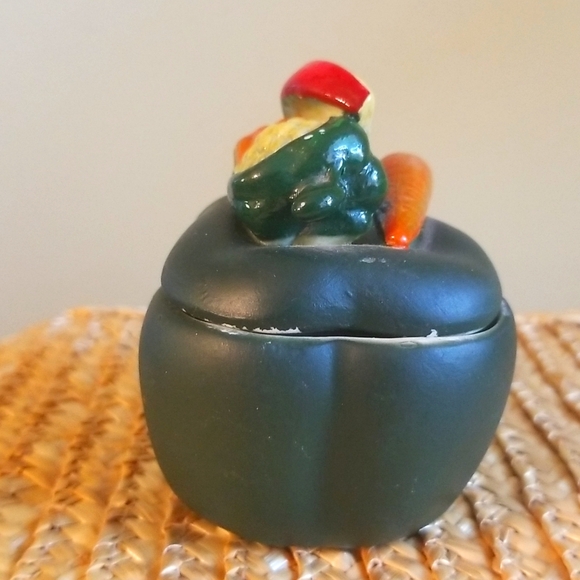 Vintage, collectible anthromorphic jars. Candle. - Picture 5 of 15